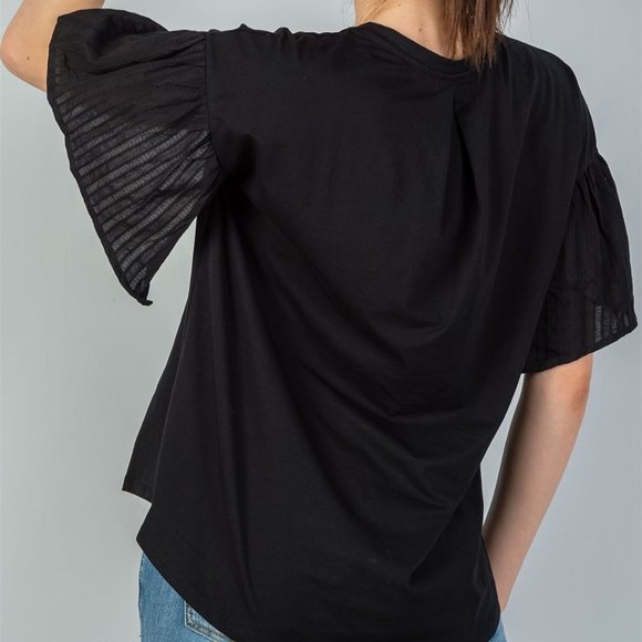 🎀Ladies fashion black split short sleeve top🎀 - Picture 4 of 5